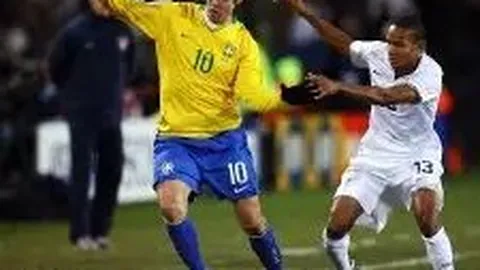 陈昱霖公开与“儿子”合影引关注，闲暇时光修炼金刚经